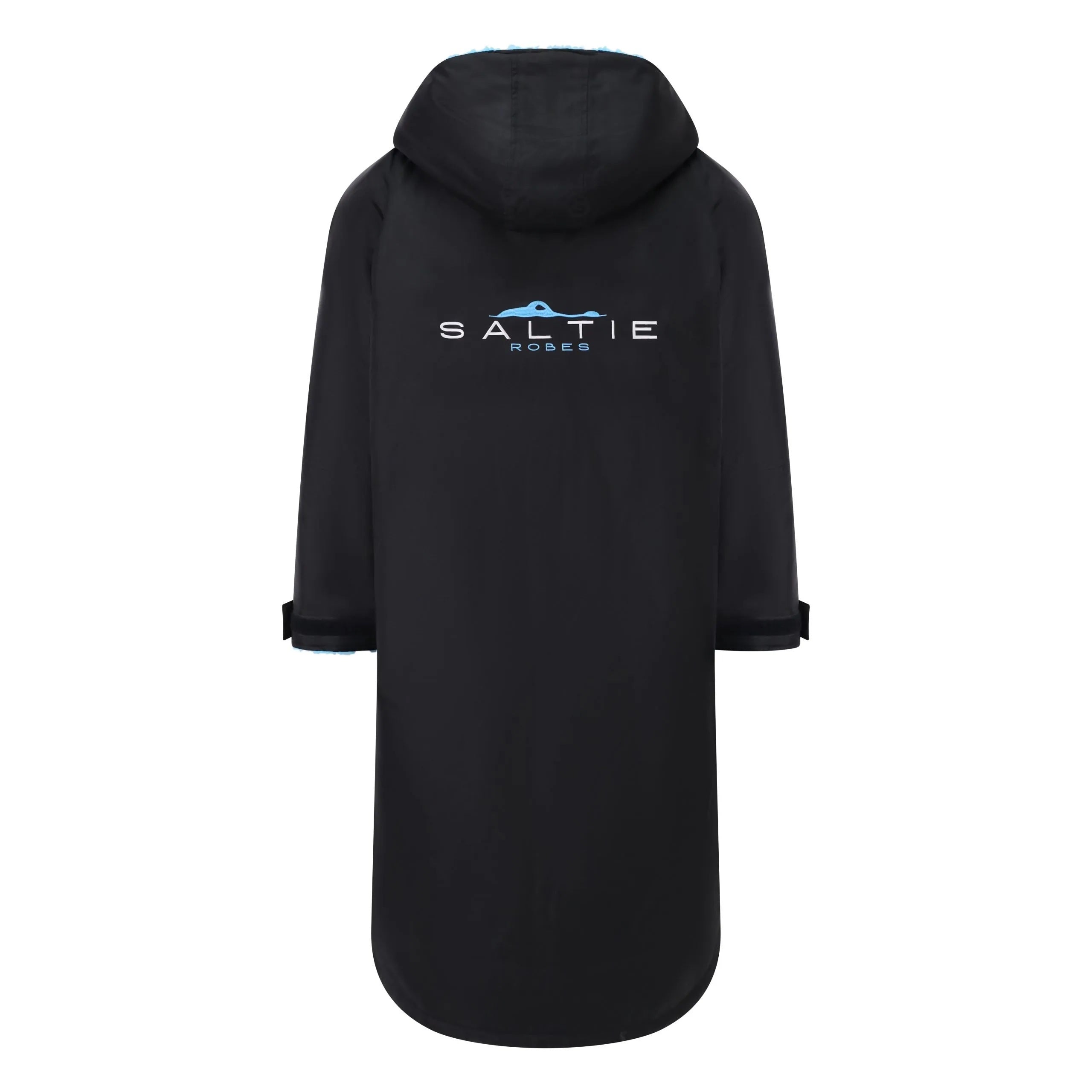 SALTIE Changing Robe in blue, weather resistant, perfect for changing on the beach and made using 100% recycled materials. The SALTIE changing robe is designed keep you warm and dry during your sea swim, beach walks and all of your outdoor adventures.