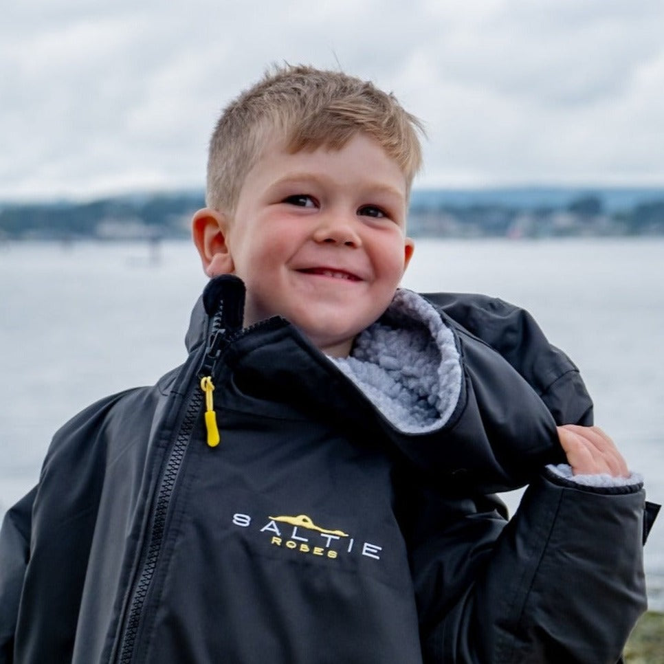 Saltie Junior Changing Robe - Black/Grey